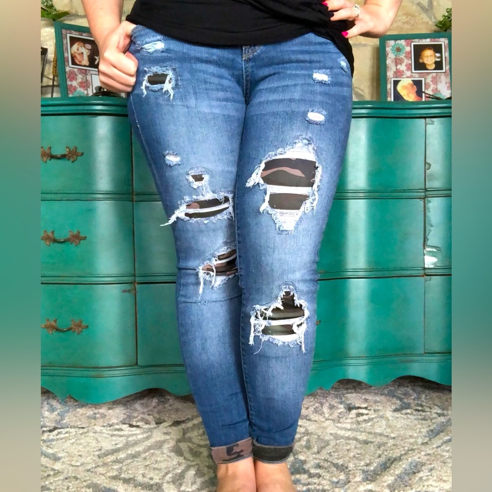 Just blue camo detail distressed jeans